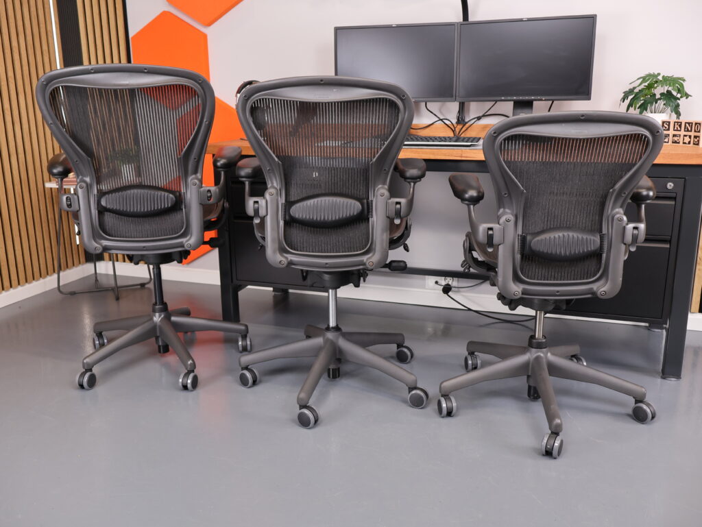 Herman Miller Aeron Classic to najlepszy fotel biurowy na świecie- prawda czy fałsz? Przekonaj się! 3 Herman Miller Aeron Classic to najlepszy fotel biurowy na świecie- prawda czy fałsz? Przekonaj się!