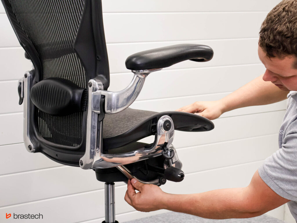 Sposób na skrzypiący fotel biurowy - porady eksperta 66 Sposób na skrzypiący fotel biurowy - porady eksperta